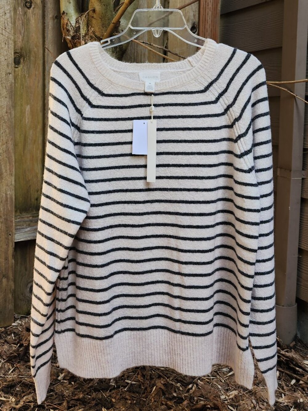 *NWT* Women's XXL Caslon Cream sweater with Navy stripes